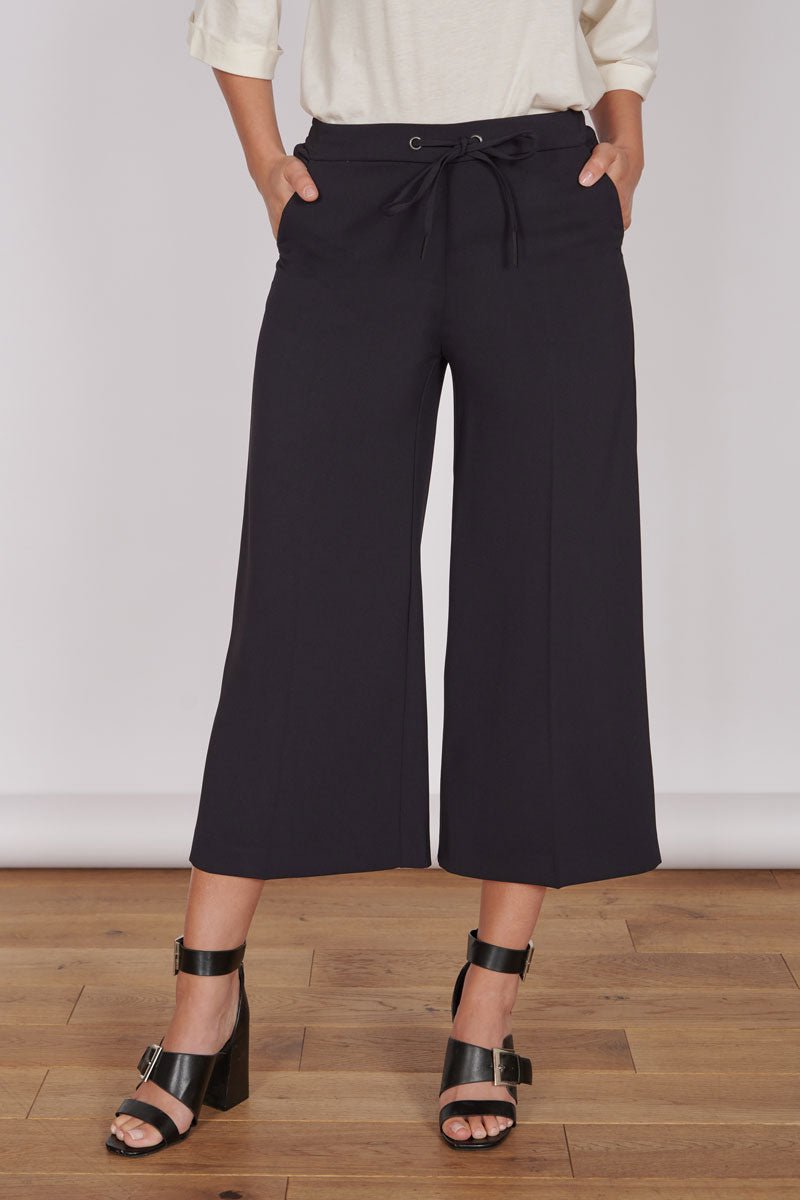 Jeetly.comGrace Black Wide Leg CulottesTrousers